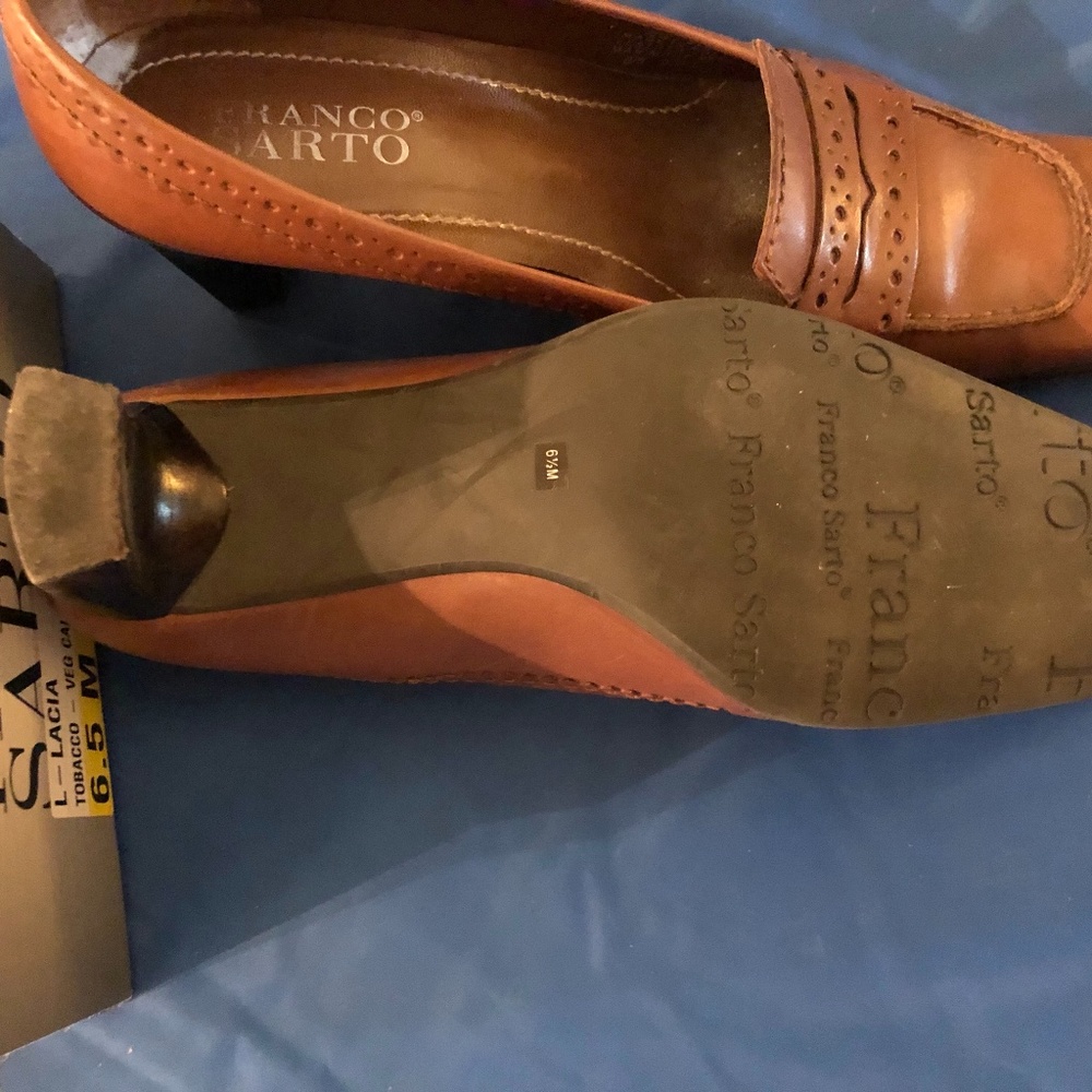 Franco Sarto pump in Tobacco color, Leather